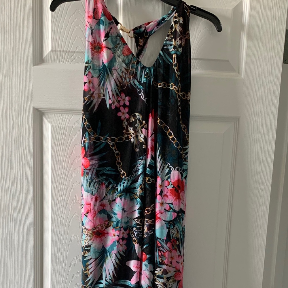 Floral and flowy below knew maxi Jennifer Lopez